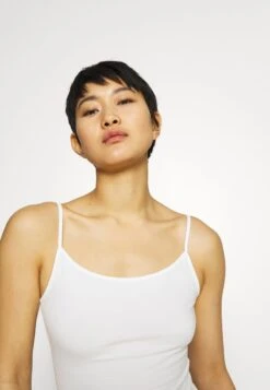 Anna Field 3er PACK - Top - White/white/white 11 Anna Field 3er PACK - Top - White/white/white -Anna Field Verkaufsgeschäft 326f499e56bf457b86020cc672d7f6e1