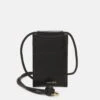 Anna Field Handytasche - Black 1 Anna Field Handytasche - Black -Anna Field Verkaufsgeschäft 60648bd703cc4eb6bdb3795414fd5162