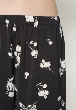 Anna Field SET - Pyjama - Black/offwhite -Anna Field Verkaufsgeschäft 680d4776ce4e4f1ca7d216a1744c0b9a