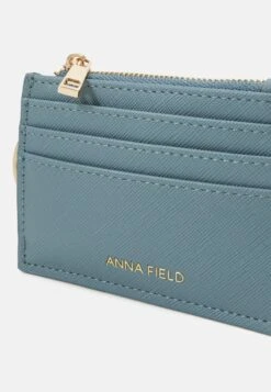 Anna Field SET - Visitenkartenetui - Blue 10 Anna Field SET - Visitenkartenetui - Blue -Anna Field Verkaufsgeschäft 74ffd241d8454bcdaf918972b3b5ced5