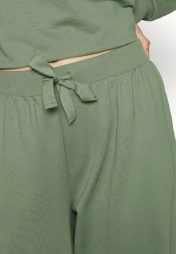 Anna Field Nachtwäsche Set - Khaki -Anna Field Verkaufsgeschäft 979e1c88e83d4d76a08f6239c136f16f