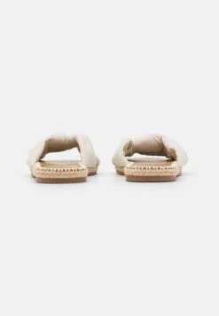 Anna Field Pantolette Flach - White -Anna Field Verkaufsgeschäft aa6a00a486dc4f92accccf8b4a8ba983