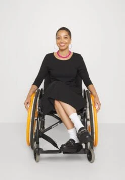 Anna Field Jerseykleid - Black 13 Anna Field Jerseykleid - Black -Anna Field Verkaufsgeschäft c3a2b16cccec4495abd0a14f5d7df19d