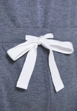 Anna Field Nachtwäsche Set - Blue 13 Anna Field Nachtwäsche Set - Blue -Anna Field Verkaufsgeschäft d726bfeb95334e78bb63e54c47d5c73c