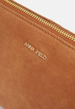 Anna Field LEATHER - Clutch - Cognac 12 Anna Field LEATHER - Clutch - Cognac -Anna Field Verkaufsgeschäft d76253daed6a48b1bb53c5437eece711