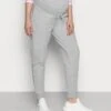 SLIM FIT JOGGERS - OVERBUMP - Jogginghose - Light Grey 2 SLIM FIT JOGGERS - OVERBUMP - Jogginghose - Light Grey -Anna Field Verkaufsgeschäft e52ff0f6c6fa40c283de7ad8a90a1e41