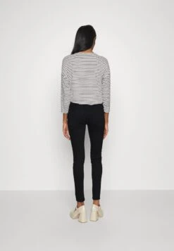 Jeans Skinny Fit - Black 10 Jeans Skinny Fit - Black -Anna Field Verkaufsgeschäft e876410b2c8b443db7257e3e3914976b