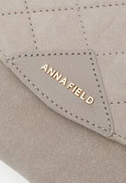 Anna Field LEATHER - Clutch - Taupe -Anna Field Verkaufsgeschäft eeb17827a5b340eebb4d77e0eb4c037e