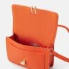 Anna Field Umhängetasche - Orange -Anna Field Verkaufsgeschäft f9ef11dd4f1440db982f526f61721ab1